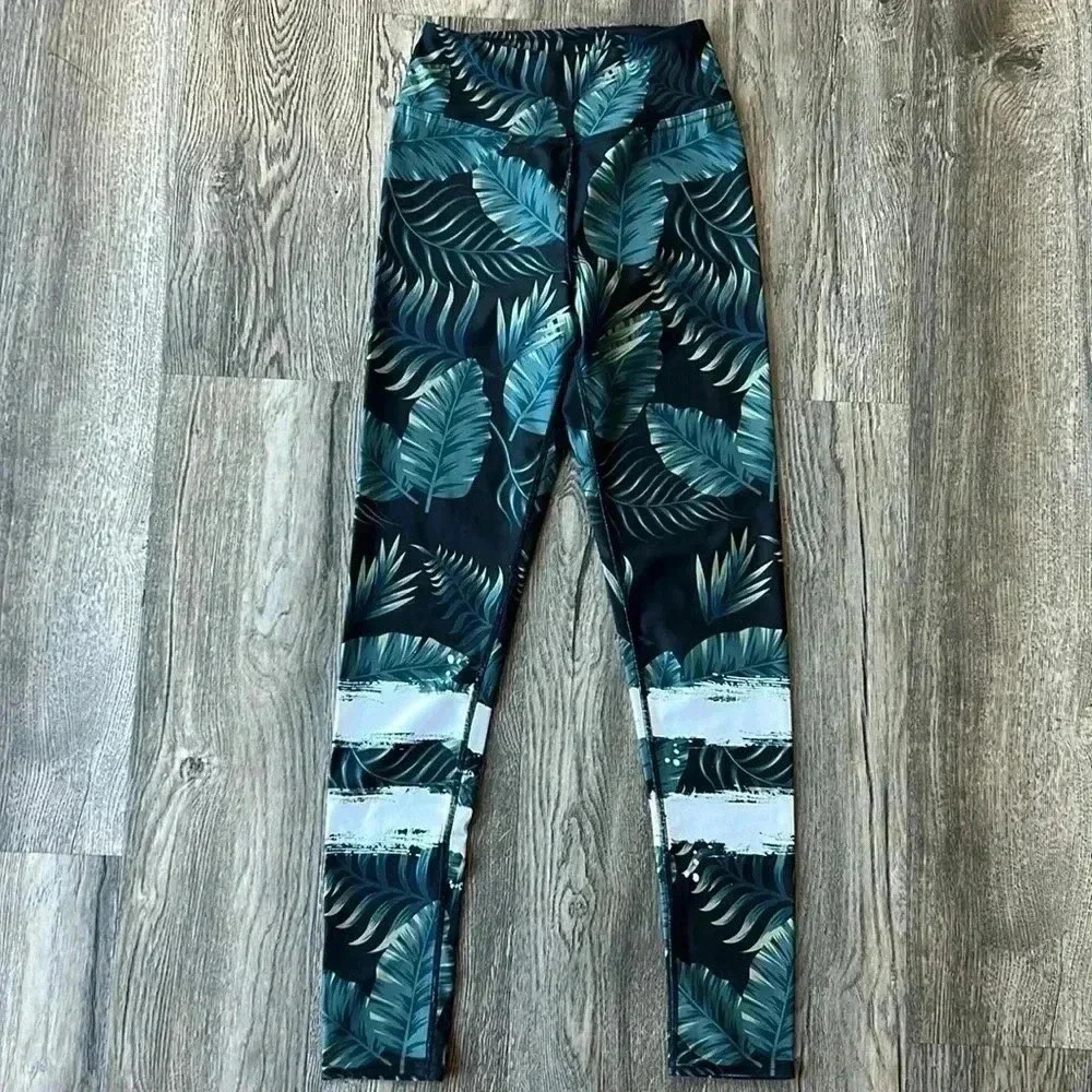 Zoezi Leggings Black and Green Damaris Palm Workout Leggings Size Small
